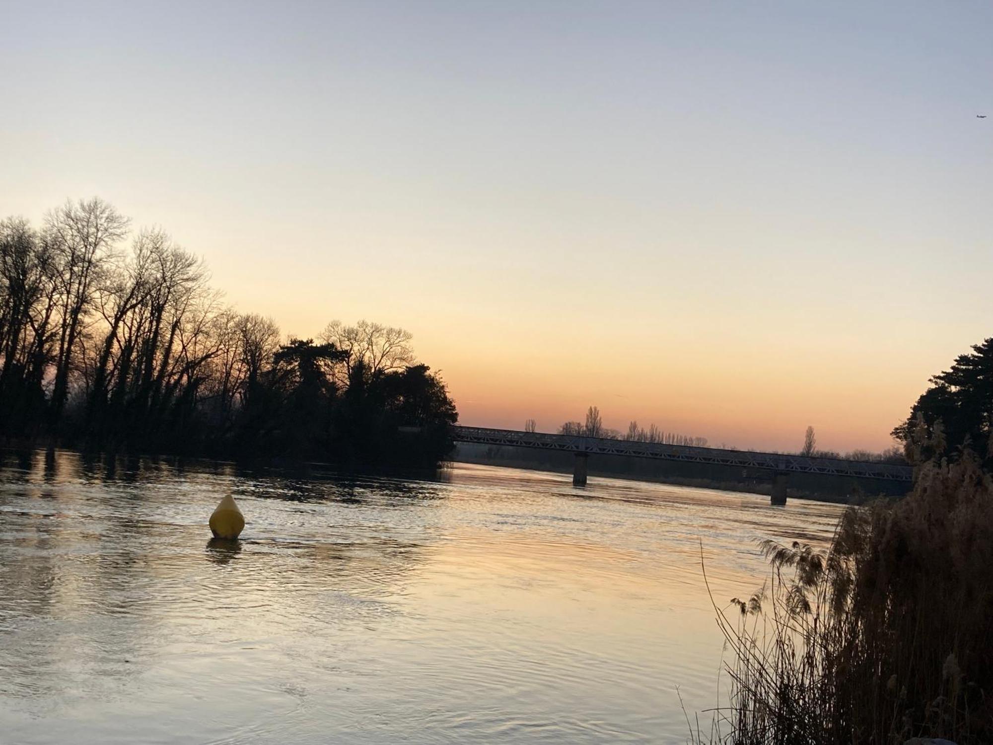 Au Calme Dans Maison En Rez De Jardin A 2,2 Kms Du Groupama Stadium Et Salle Ldlc Arena Meyzieu Esterno foto