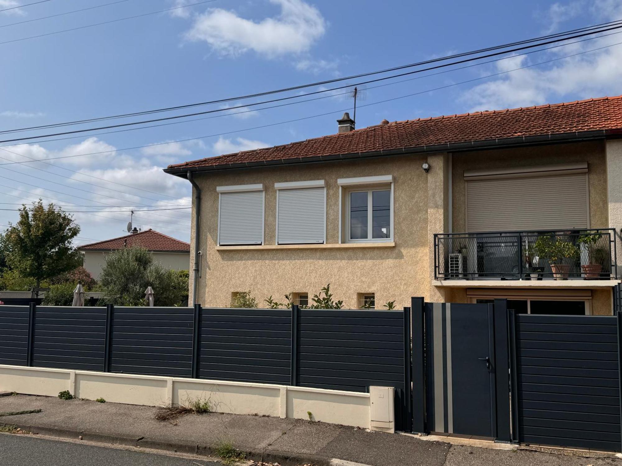 Au Calme Dans Maison En Rez De Jardin A 2,2 Kms Du Groupama Stadium Et Salle Ldlc Arena Meyzieu Esterno foto